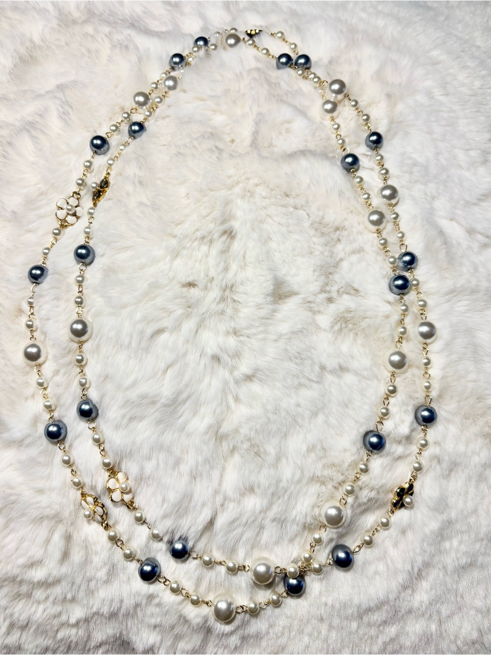 Magnolia Floral & Pearl Beaded Necklace - Picture 8 of 14